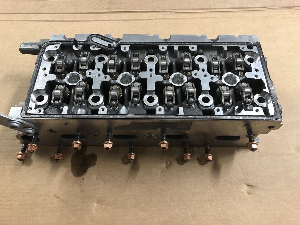 VW 04L103373E Silindir Kapak 1.6 Tdi Clha-Clh 04L103373E